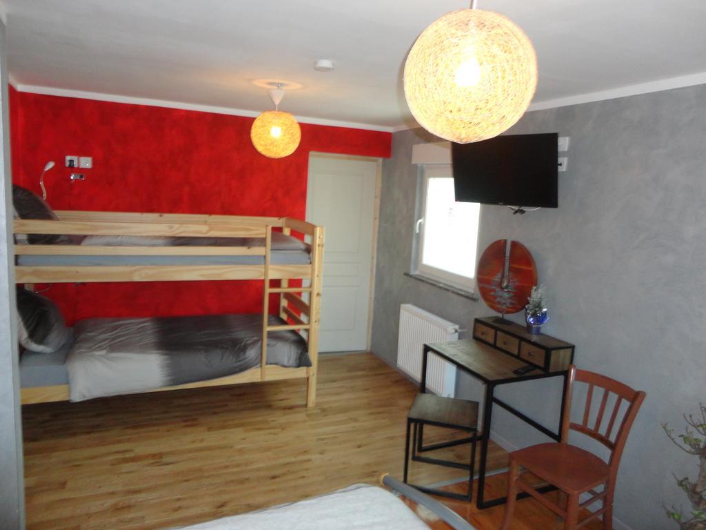 Chez Jpzen Nowicki Bed and Breakfast Freyming-Merlebach Kamer foto